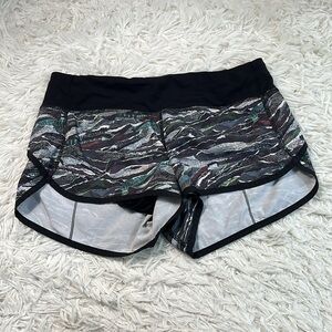 Lululemon Speed Short (2 1/2") Mini Sweatr Multi Black / Black